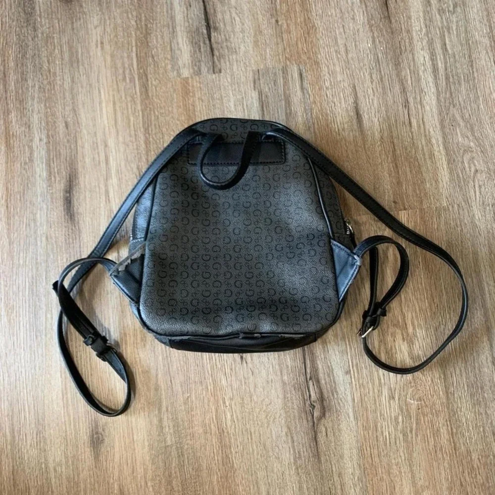 Guess *black faux